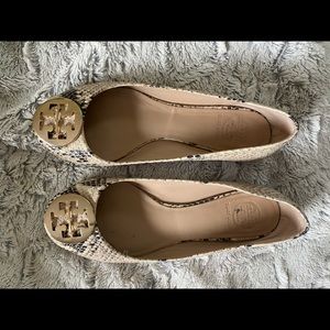 Tory Burch Snakeskin Flats 7.5